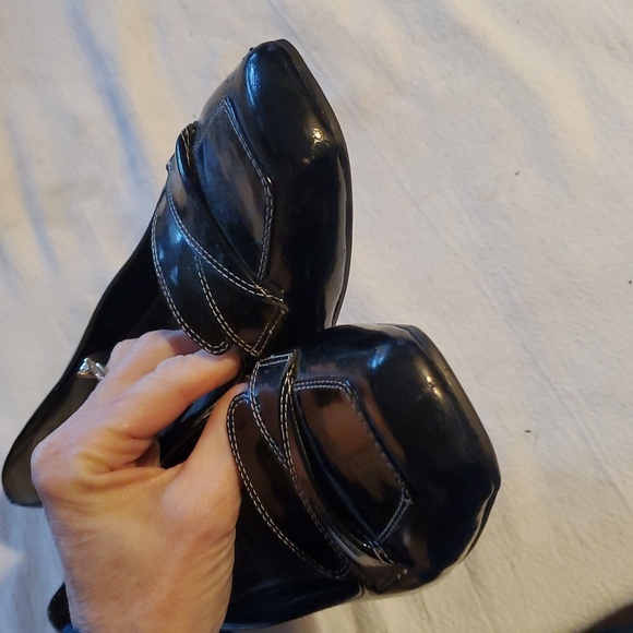 Bandolino Black Patent Leeather Dress Sz. 8.5 Pumps Shoes - Picture 6 of 9
